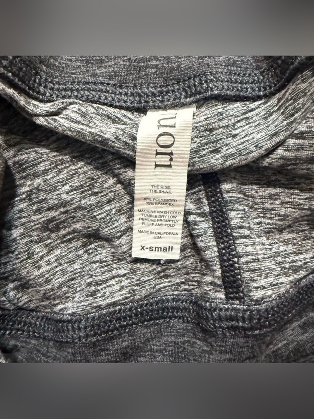 Vuori Asymmetric Block High Rise Leggings XS Heather Gray Black Yoga - Picture 9 of 10